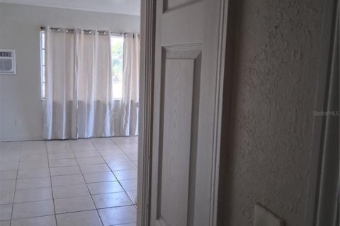 Apartamento en alquiler en Saint Petersburg, Florida, 2 dormitorios, 76.64 m2 № 1913928 - foto 6