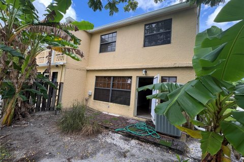 Touwnhouse à vendre à Sunrise, Floride: 3 chambres, 163.88 m2 № 1855372 - photo 7