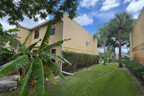 Touwnhouse à vendre à Sunrise, Floride: 3 chambres, 163.88 m2 № 1855372 - photo 5