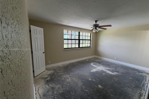 Touwnhouse à vendre à Sunrise, Floride: 3 chambres, 163.88 m2 № 1855372 - photo 30