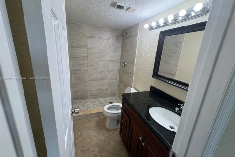 Touwnhouse à vendre à Sunrise, Floride: 3 chambres, 163.88 m2 № 1855372 - photo 27