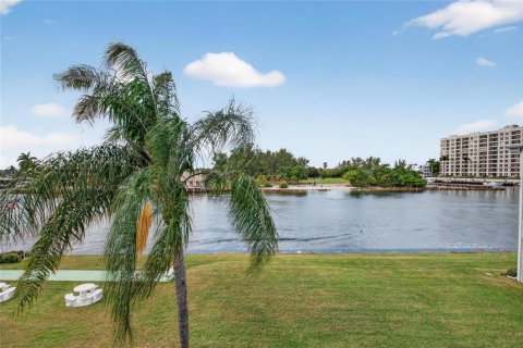 Copropriété à vendre à Pompano Beach, Floride: 1 chambre, 75.81 m2 № 2084401 - photo 27