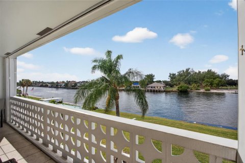 Copropriété à vendre à Pompano Beach, Floride: 1 chambre, 75.81 m2 № 2084401 - photo 6