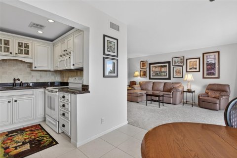 Copropriété à vendre à Pompano Beach, Floride: 1 chambre, 75.81 m2 № 2084401 - photo 16