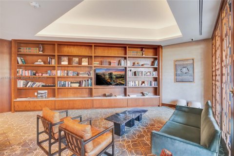 Condo in Miami, Florida, 2 bedrooms  № 1865443 - photo 19
