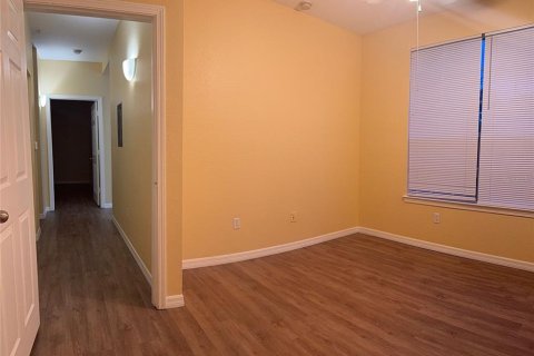 Condo in Orlando, Florida, 2 bedrooms  № 1853619 - photo 15
