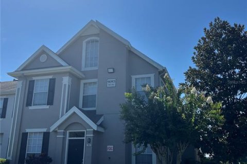 Condo in Orlando, Florida, 2 bedrooms  № 1853619 - photo 2