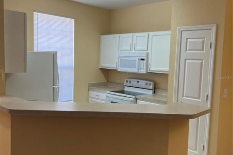 Condo in Orlando, Florida, 2 bedrooms  № 1853619 - photo 11