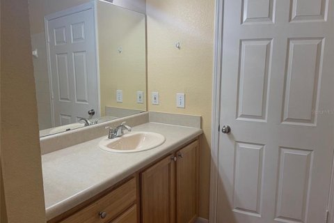 Condo in Orlando, Florida, 2 bedrooms  № 1853619 - photo 20