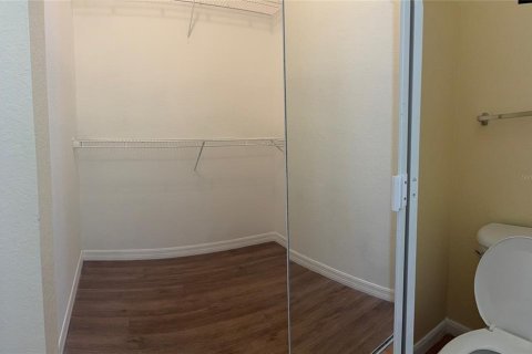 Condo in Orlando, Florida, 2 bedrooms  № 1853619 - photo 22