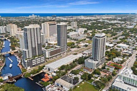 Commercial property in Fort Lauderdale, Florida № 2189889 - photo 14