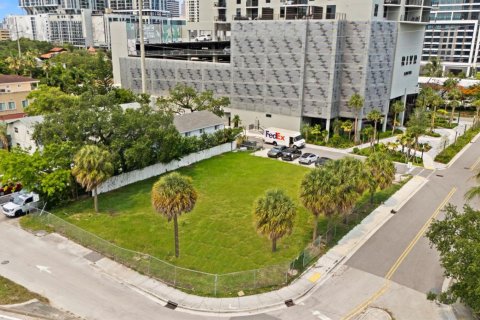 Commercial property in Fort Lauderdale, Florida № 2189889 - photo 11