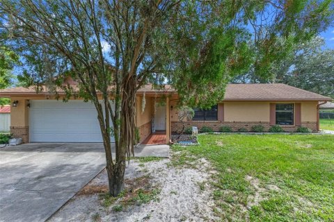 Casa en venta en Deltona, Florida, 3 dormitorios, 120.59 m2 № 1846799 - foto 1