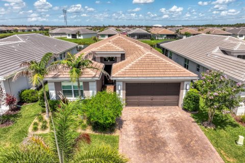 Villa ou maison à vendre à Port St. Lucie, Floride: 3 chambres, 218.51 m2 № 2187052 - photo 2
