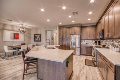 Villa ou maison à vendre à Port St. Lucie, Floride: 3 chambres, 218.51 m2 № 2187052 - photo 5
