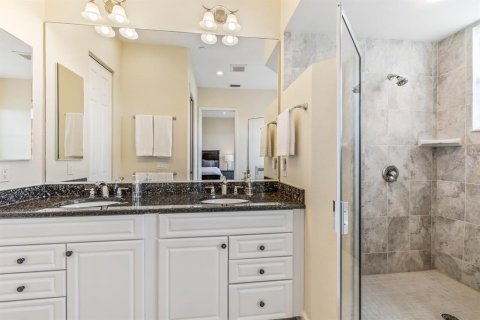 Townhouse in Placida, Florida 4 bedrooms, 208.57 sq.m. № 1526128 - photo 12