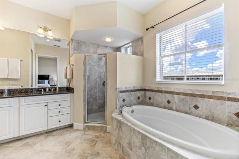 Townhouse in Placida, Florida 4 bedrooms, 208.57 sq.m. № 1526128 - photo 11