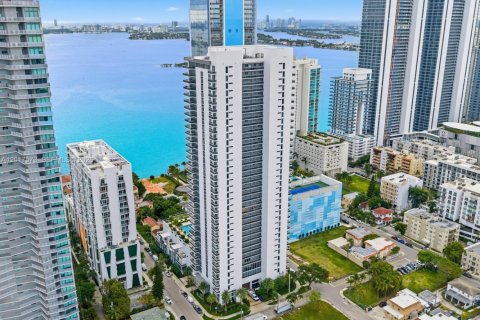 Condo in Miami, Florida, 3 bedrooms  № 2154014 - photo 4