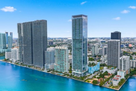 Condo in Miami, Florida, 3 bedrooms  № 2154014 - photo 7