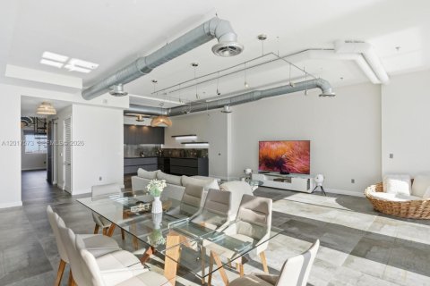 Condo in Miami, Florida, 3 bedrooms  № 2154014 - photo 19