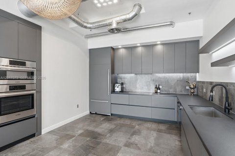 Condo in Miami, Florida, 3 bedrooms  № 2154014 - photo 29