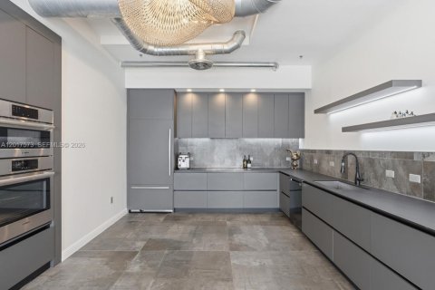 Condo in Miami, Florida, 3 bedrooms  № 2154014 - photo 27
