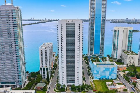 Condo in Miami, Florida, 3 bedrooms  № 2154014 - photo 8