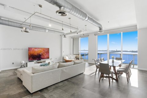 Condo in Miami, Florida, 3 bedrooms  № 2154014 - photo 16