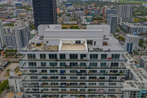 Condo in Miami, Florida, 3 bedrooms  № 2154014 - photo 10