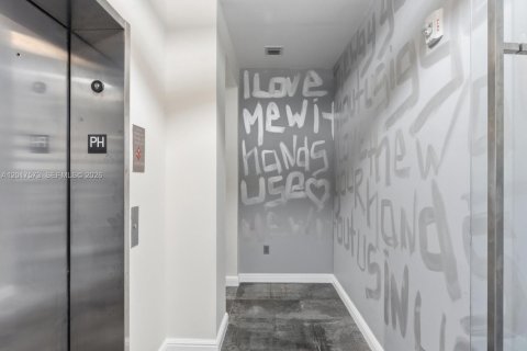 Condo in Miami, Florida, 3 bedrooms  № 2154014 - photo 14
