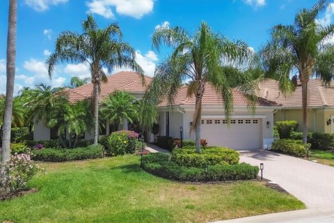 House in Lakewood Ranch, Florida 3 bedrooms, 215.63 sq.m. № 2108317