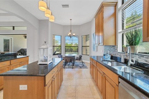 House in Lakewood Ranch, Florida 3 bedrooms, 215.63 sq.m. № 2108317 - photo 15