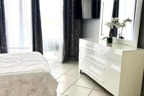 Copropriété à louer à Miami, Floride: 1 chambre, 79.99 m2 № 1961711 - photo 6