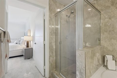 Condominio en venta en Aventura, Florida, 2 dormitorios, 153.29 m2 № 1944839 - foto 19