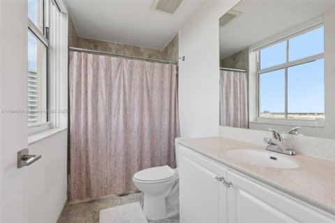 Condominio en venta en Aventura, Florida, 2 dormitorios, 153.29 m2 № 1944839 - foto 30