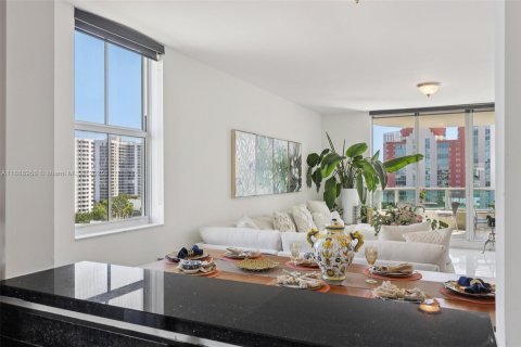 Condominio en venta en Aventura, Florida, 2 dormitorios, 153.29 m2 № 1944839 - foto 12