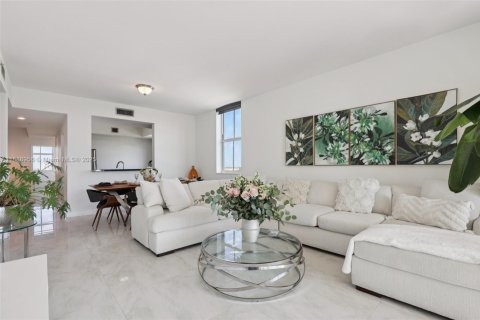 Condominio en venta en Aventura, Florida, 2 dormitorios, 153.29 m2 № 1944839 - foto 3