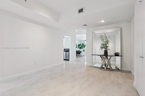 Condominio en venta en Aventura, Florida, 2 dormitorios, 153.29 m2 № 1944839 - foto 24