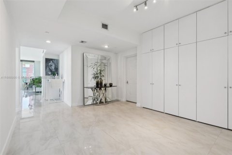 Condominio en venta en Aventura, Florida, 2 dormitorios, 153.29 m2 № 1944839 - foto 22