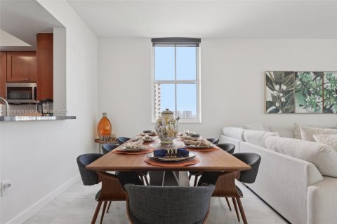 Condominio en venta en Aventura, Florida, 2 dormitorios, 153.29 m2 № 1944839 - foto 8