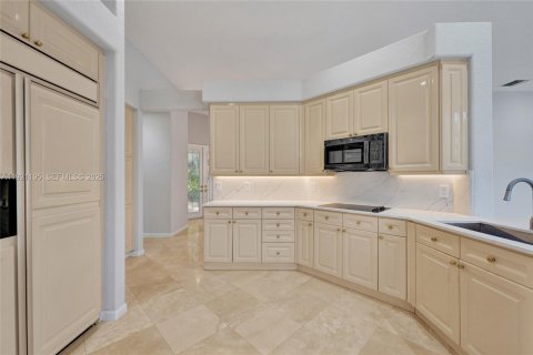 House in Weston, Florida 3 bedrooms, 262.36 sq.m. № 1976418 - photo 29