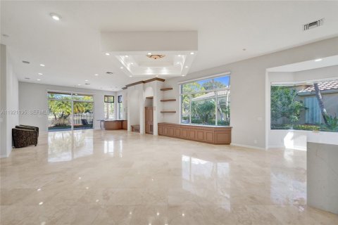 House in Weston, Florida 3 bedrooms, 262.36 sq.m. № 1976418 - photo 11