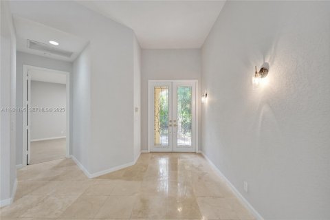 House in Weston, Florida 3 bedrooms, 262.36 sq.m. № 1976418 - photo 5