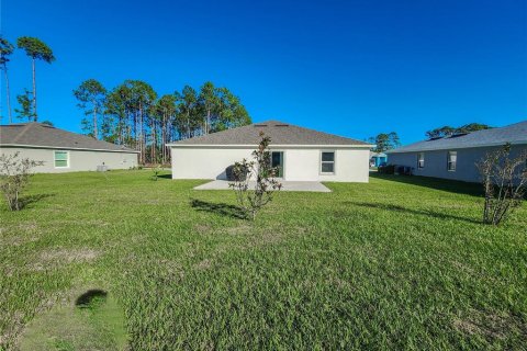 House in Palm Coast, Florida 4 bedrooms, 167.78 sq.m. № 1637773 - photo 9