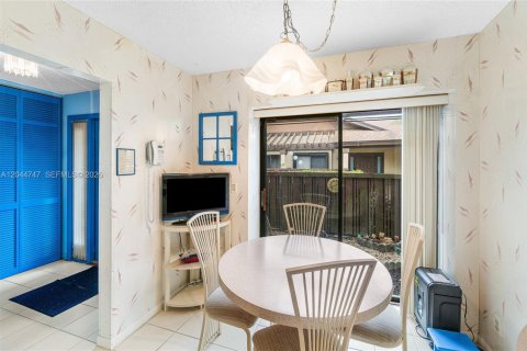 Copropriété à vendre à Coconut Creek, Floride: 2 chambres, 105.91 m2 № 2185937 - photo 8