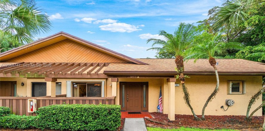 Condo à Coconut Creek, Floride, 2 chambres  № 2185937