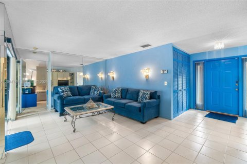 Copropriété à vendre à Coconut Creek, Floride: 2 chambres, 105.91 m2 № 2185937 - photo 7