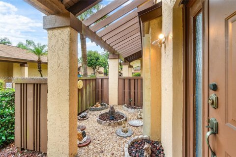 Copropriété à vendre à Coconut Creek, Floride: 2 chambres, 105.91 m2 № 2185937 - photo 6
