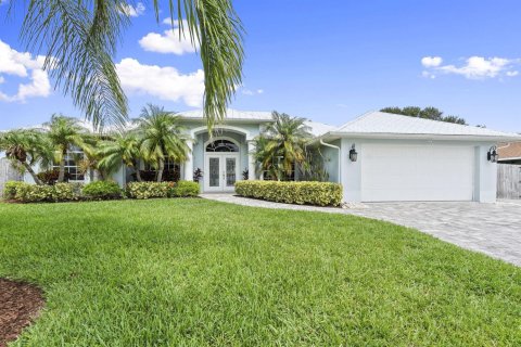 Villa ou maison à vendre à Hutchinson Island South, Floride: 3 chambres, 186.45 m2 № 2178066 - photo 4