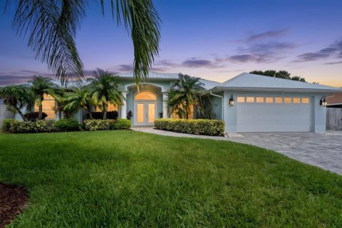 Villa ou maison à vendre à Hutchinson Island South, Floride: 3 chambres, 186.45 m2 № 2178066 - photo 2